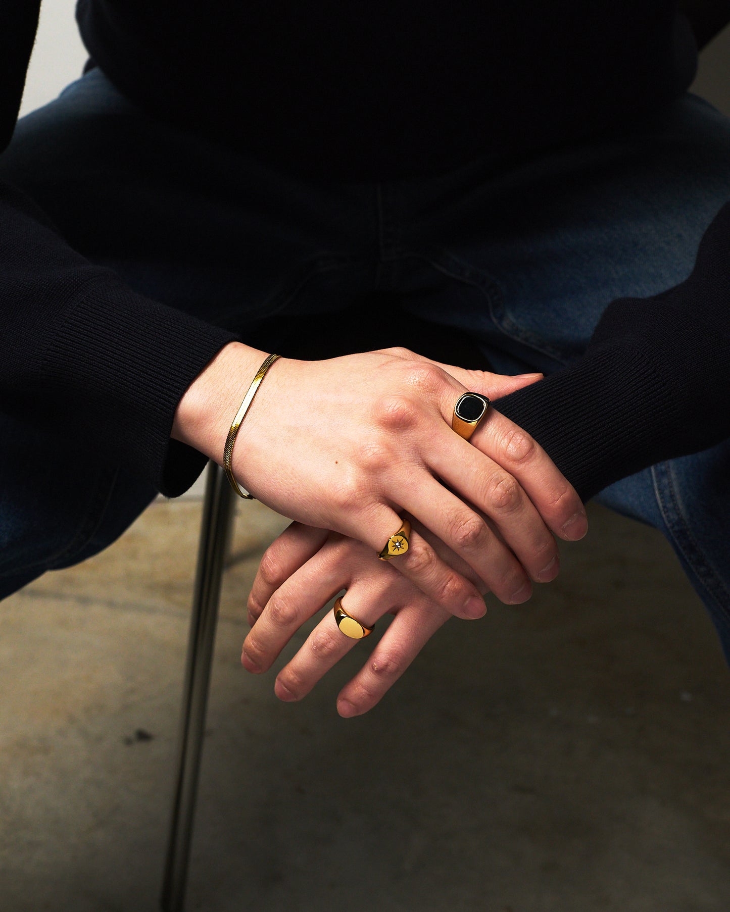 Oval Signet Ring GOLD
