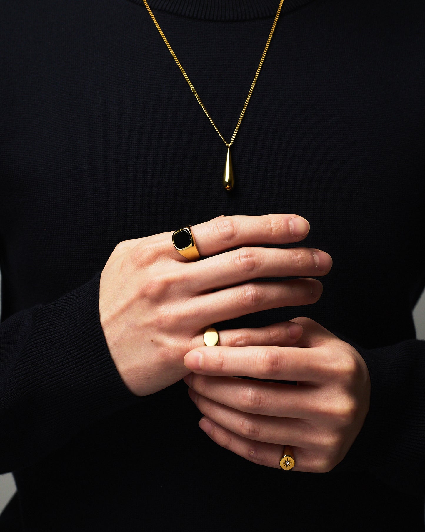 Dew Pendant Necklace Gold