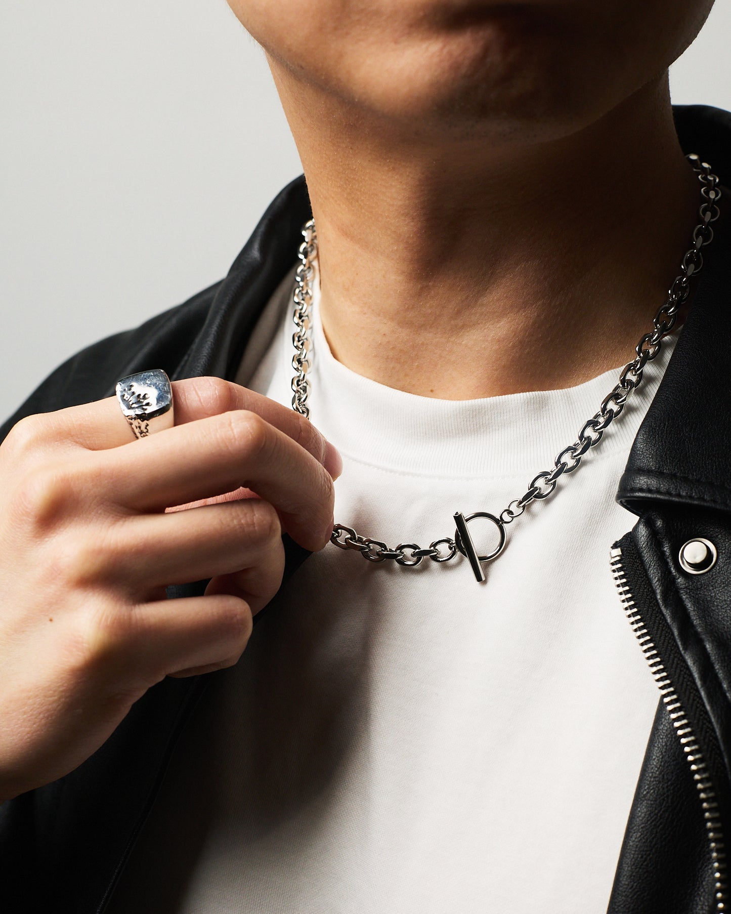 T-Bar Cable Necklace