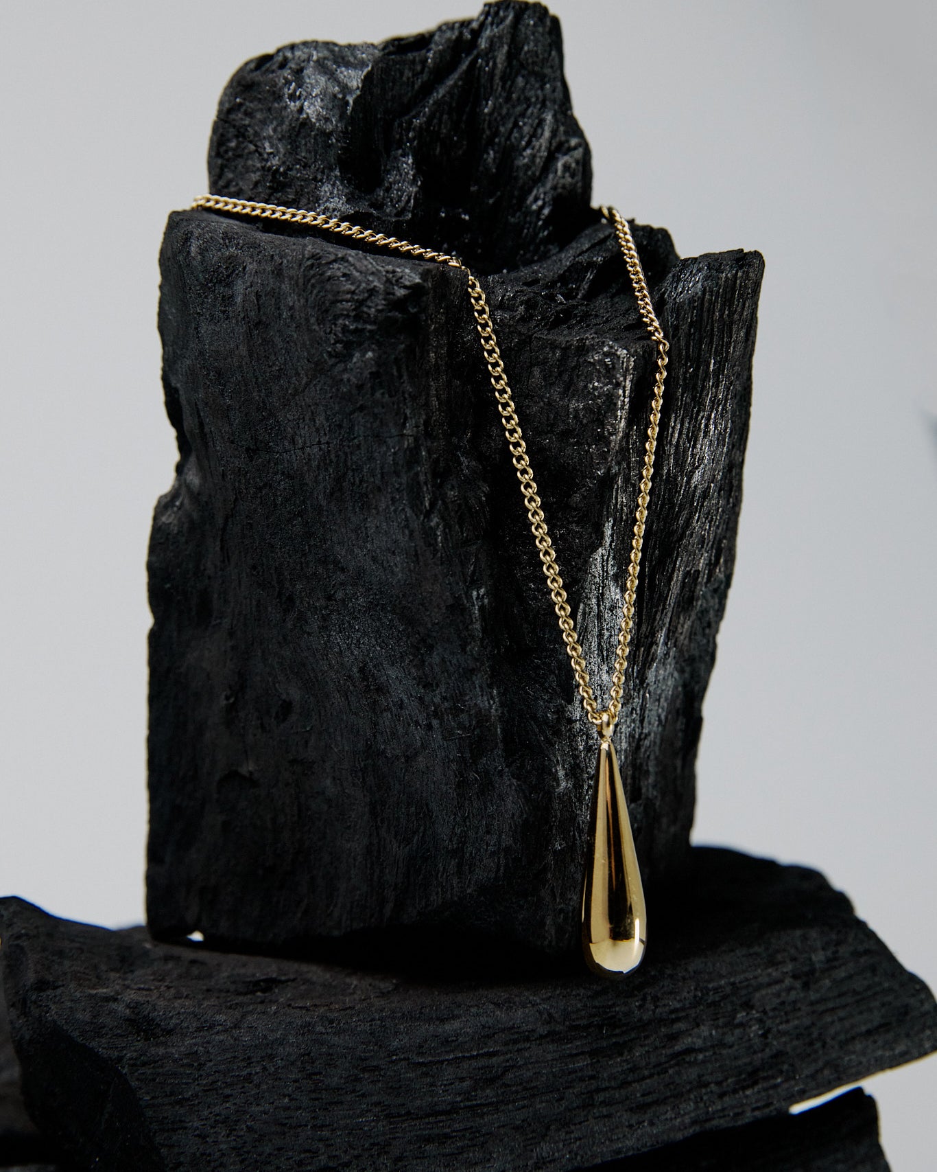 Dew Pendant Necklace Gold
